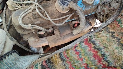 71-74 Dodge Van B200 Passenger Right Exhaust Manifold Assembly Oem 5.2L 5.2L 318