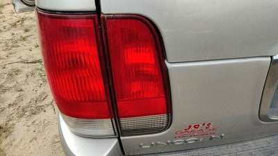 2003-2005 Lincoln Aviator Driver Left Inner Tail Light Oem Brake Lamp Rear