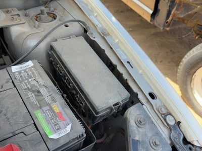05-07 Ford Fivehundred Engine Fuse Box Power Distribution Panel Oem 3.0L Dohc