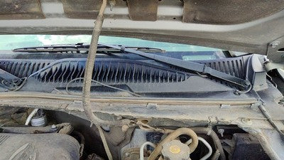 1999-2002 Sierra 2500 Hd Driver Left Windshield Wiper Arm Oem Blade Lever