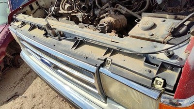 1988 Ford F150 Top Plastic Cover Above Radiator Support Oem Sight Shield