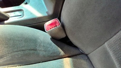 2002-2006 Nissan Altima Driver Left Front Seat Belt Buckle Receiver Oem Frost K