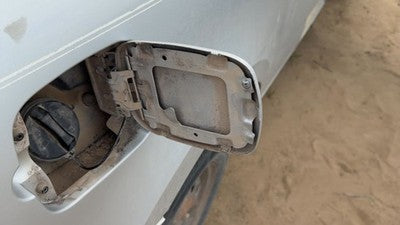 2003-2007 Saturn Ion Fuel Tank Door With Hinge Gas Lid Oem Filler Silver 13U