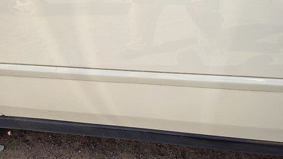 04-08 New Style Malibu Driver Left Front Moulding From Door Trim White 40U