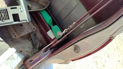 1992 Gmc Sierra 2500 Driver Left Front Seat Belt Retractor Oem Shoulder Red
