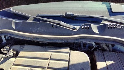 2007 Vw Passat Windshield Wiper Cowl Vent Trim Panel Oem Cover