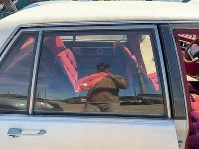 1986 Olds 88 Passenger Right Rear Side Window Door Glass Oem Back Dd06697Gt
