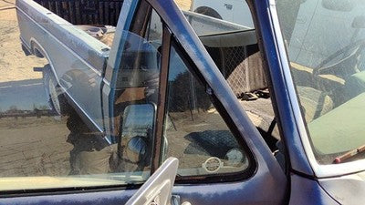 80-91 Ford F150 Passenger Right Front Vent Window Small Door Glass With Frame