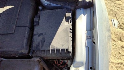 2006-2007 Vw Passat Engine Fuse Box Power Distribution Panel Oem 2.0L Turbo