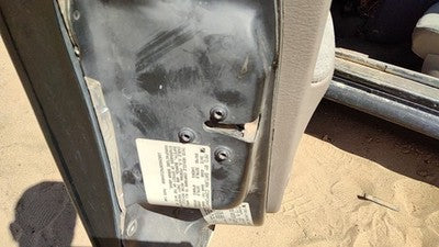 1996-2002 Saturn Sl1 Driver Left Front Door Latch With Rods/Cables Oem 21170769