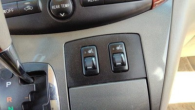 2004 Toyota Sienna Pair Of Heated Seat Switches In Dash Oem Set