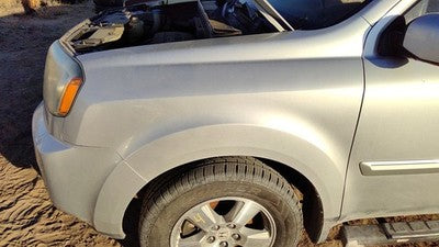 2009-2015 Honda Pilot Driver Left Front Fender Oem Silver Si 60261