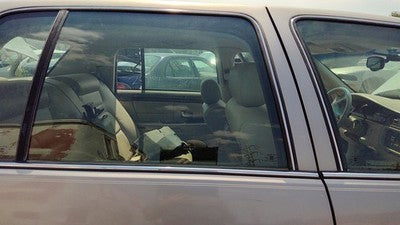 1994-1999 Cadillac Deville Passenger Right Rear Side Window Door Glass Oem Back