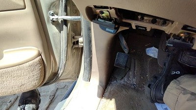 1998 Lincoln Navigator Driver Left Lower Kick Trim Panel Oem Tan Kx