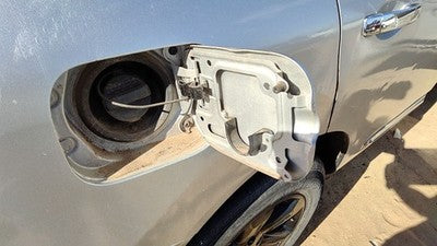 2008-2015 Nissan Rogue Fuel Tank Door With Hinge Gas Lid Oem Filler Silver K23