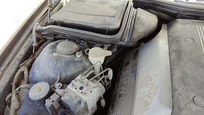 Bmw 540I Windshield Washer Fluid Reservoir With Pump Oem Wiper Tank