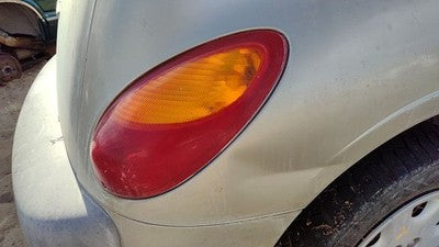 2001-2005 Chrysler Pt Cruiser Passenger Right Tail Light Brake Lamp Oem Rear