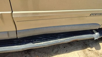 98 Lincoln Navigator Passenger Right Front Moulding From Door Trim Strip Gold Bi