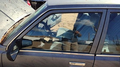 1983-1986 Toyota Camry Driver Left Front Side Window Door Glass Oem 6811232030