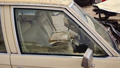 1980-1984 Cadillac Deville Passenger Right Front Side Window Door Glass Oem