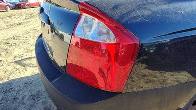 2004-2006 Kia Spectra Passenger Right Tail Light Brake Lamp Rear Crack 4 Door