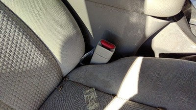 2005-2009 Gmc Envoy Passenger Right Front Seat Belt Buckle Receiver Oem Gray 28H
