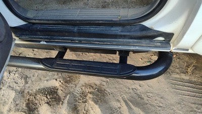 2001 Chevy Suburban Driver Left Lower Sill Step Moulding Trim Panel Oem
