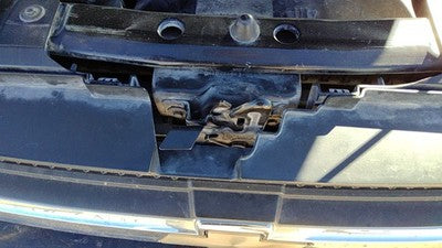 2002-2009 Chevy Trail Blazer Hood Latch Assembly With Bracket Oem 89025314