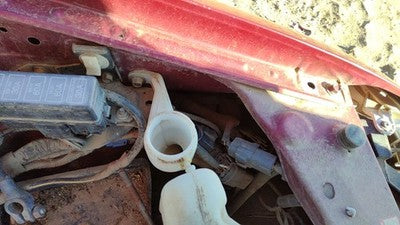 1997 Ford Aspire Windshield Washer Fluid Reservoir With Pump Oem Wiper Tank