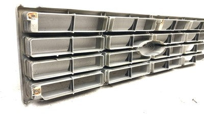 1982-1986 Ford F150 Front Grille Assembly Oem E3Tz8200G Bronco E3Tz8200G