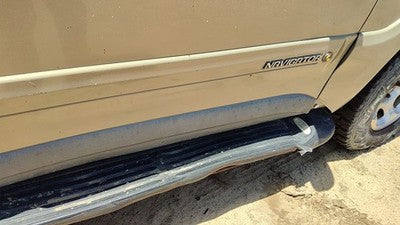 98 Lincoln Navigator Passenger Right Front Moulding From Door Trim Strip Gold Bi
