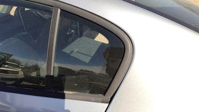 2006-2010 Vw Passat Driver Left Rear Vent Window Back Door Glass With Frame Oem