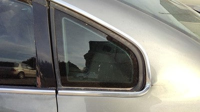 2001-2005 Vw Passat Driver Left Rear Quarter Glass Back Side Window Oem
