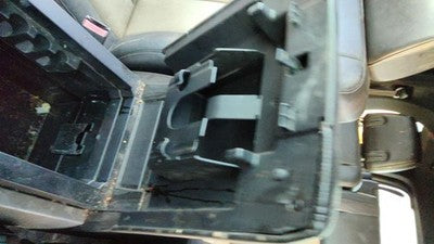07-08 Ford Expedition Center Console Lid Only Arm Rest Fold Down 1W Black/Camel
