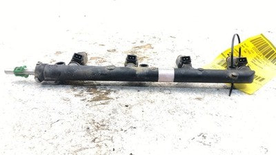 96-01 Saturn Sl2 Dohc Complete Fuel Rail With Injectors Set Loaded Oem 21007592