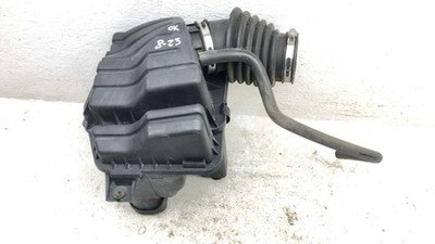 01-07 Caravan Complete Air Intake Cleaner Filter Box Housing With Tube Oem 3.8L