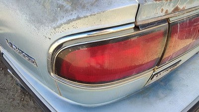 1992-1996 Buick Lesabre Driver Left Tail Light Brake Lamp Oem Rear 05977652