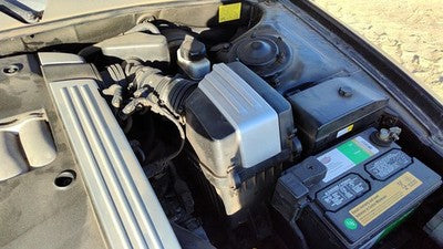 02-05 Xg350 Complete Air Intake Cleaner Filter Box Housing With Tube 3.5L