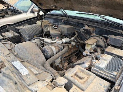 96-99 Chevy Silverado 1500 Complete Fuel Rail With Injectors Set Loaded Oem 5.7L