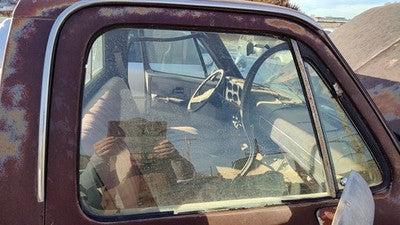 1981-1991 Gmc Sierra C3500 Passenger Right Front Side Window Door Glass Oem