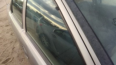 1995-2000 Ford Contour Passenger Right Front Side Window Door Glass Oem