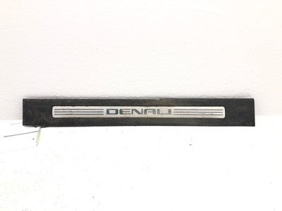 2007 Yukon Xl Denali Passenger Right Lower Sill Step Trim Panel Oem 5848386