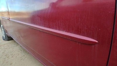 06-10 Charger Passenger Right Front Moulding From Door Trim Prh Inferno Red