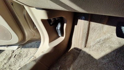 2006 Chevy Hhr Driver Left Lower Kick Trim Panel Oem Tan 32b