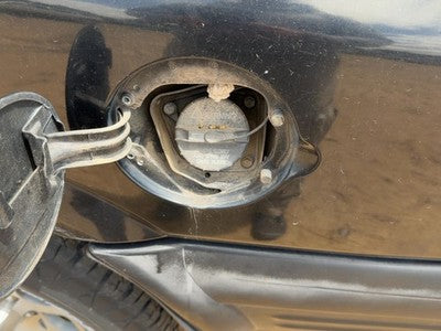 1998 Isuzu Rodeo Fuel Filler Neck Assembly With Gas Cap Oem 8971358850