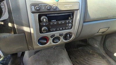 2004-2012 Gmc Canyon Trim Bezel Around Radio Surround Dash Panel Oem 15891818