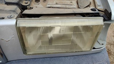 1990-1992 Volvo 740 Driver Left Head Light Oem Front Lamp With Bracket 13696034