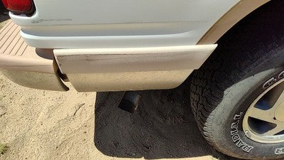 1993 Ford Explorer Passenger Right Rear Moulding On Quarter Panel Oem White