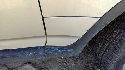 2004 Bmw X3 Passenger Right Moulding From Fender Oem Trim Strip Silver