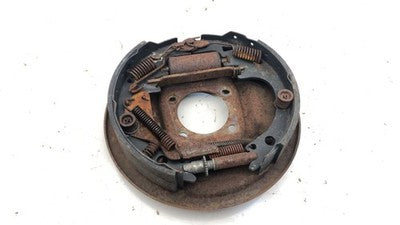 1975 Cutlass Supreme Passenger Right Rear Brake Backing Plate Assembly 2 Door